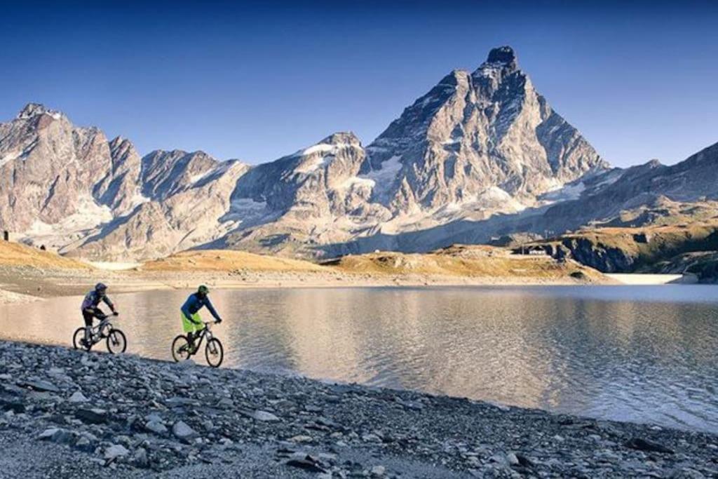 Evette : Sole, Sport, Relax E Cibo Genuino Valtournenche